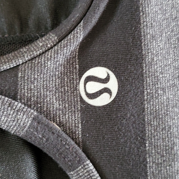 Lululemon Tank Top Size 4 - Picture 3 of 5